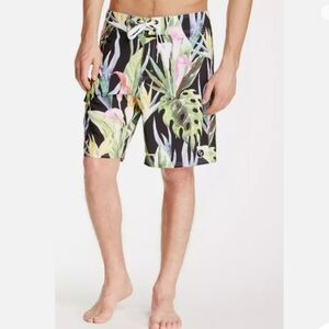 Ezekiel Paradise Lost Board Shorts Size 32W